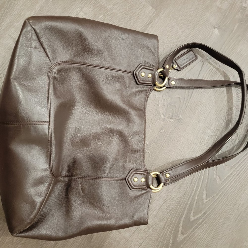 Coach - Picture 2 of 4